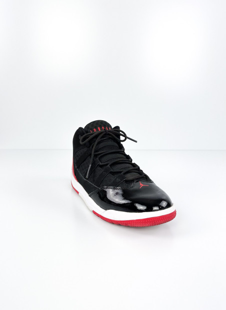 Baskets Nike Jordan Max Aura "black gym red"