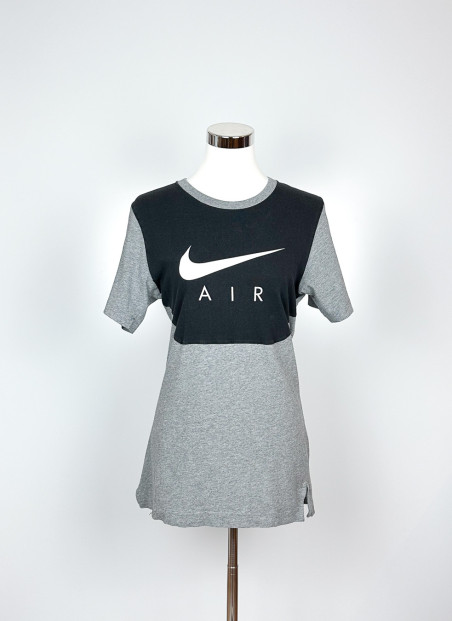 T-shirt Nike